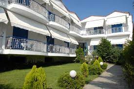 ΕΝΟΙΚΙΑΖΟΜΕΝΑ ΔΩΜΑΤΙΑ LEVENTIS APARTMENTS ΡΟΒΙΕΣ ΛΙΜΝΗ ΕΥΒΟΙΑ