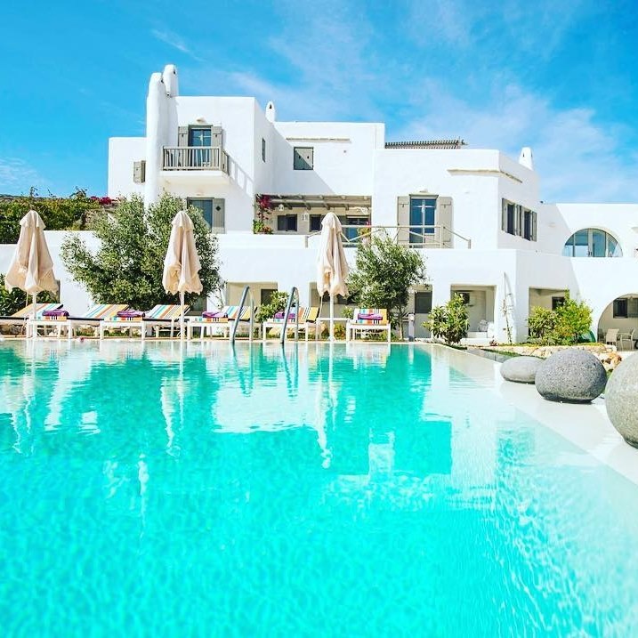 ΕΝΟΙΚΙΑΖΟΜΕΝΕΣ ΒΙΛΕΣ NAOUSA HILLS BOUTIQUE ΝΑΟΥΣΑ ΠΑΡΟΣ