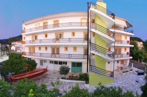 ΕΝΟΙΚΙΑΖΟΜΕΝΑ ΔΩΜΑΤΙΑ  REMEZZO APARTMENTS ΣΑΜΗ ΚΕΦΑΛΛΟΝΙΑ