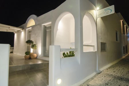 ΕΝΟΙΚΙΑΖΟΜΕΝΑ ΔΩΜΑΤΙΑ ΔΙΑΜΕΡΙΣΜΑΤΑ AERINO VILLA ΦΗΡΟΣΤΕΦΑΝΙ ΣΑΝΤΟΡΙΝΗ ΡΟΥΣΣΟΣ ΓΙΑΝΝΗΣ