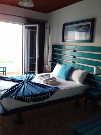 ΕΝΟΙΚΙΑΖΟΜΕΝΑ ΔΩΜΑΤΙΑ ΔΙΑΜΕΡΙΣΜΑΤΑ ΞΕΝΟΔΟΧΕΙΟ ΔΙΑΜΟΝΗ FERAGOFWTO APARTMENTS ΛΙΜΝΙΩΝΑΣ ΨΑΧΝΑ ΕΥΒΟΙΑ