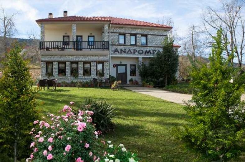 ΞΕΝΟΔΟΧΕΙΟ ΑΝΔΡΟΜΕΔΑ ΚΡΥΟΝΕΡΙ ΛΙΜΝΗ ΠΛΑΣΤΗΡΑ ΚΑΡΔΙΤΣΑ