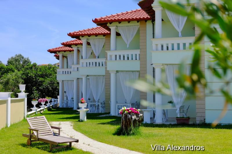 ΕΝΟΙΚΙΑΖΟΜΕΝΑ ΔΩΜΑΤΙΑ ΜΕΖΟΝΕΤΕΣ ALEXANDROS VILLA ΠΟΛΥΧΡΟΝΟ ΧΑΛΚΙΔΙΚΗ ΚΑΡΥΜΠΙΔΗΣ ΓΕΩΡΓΙΟΣ